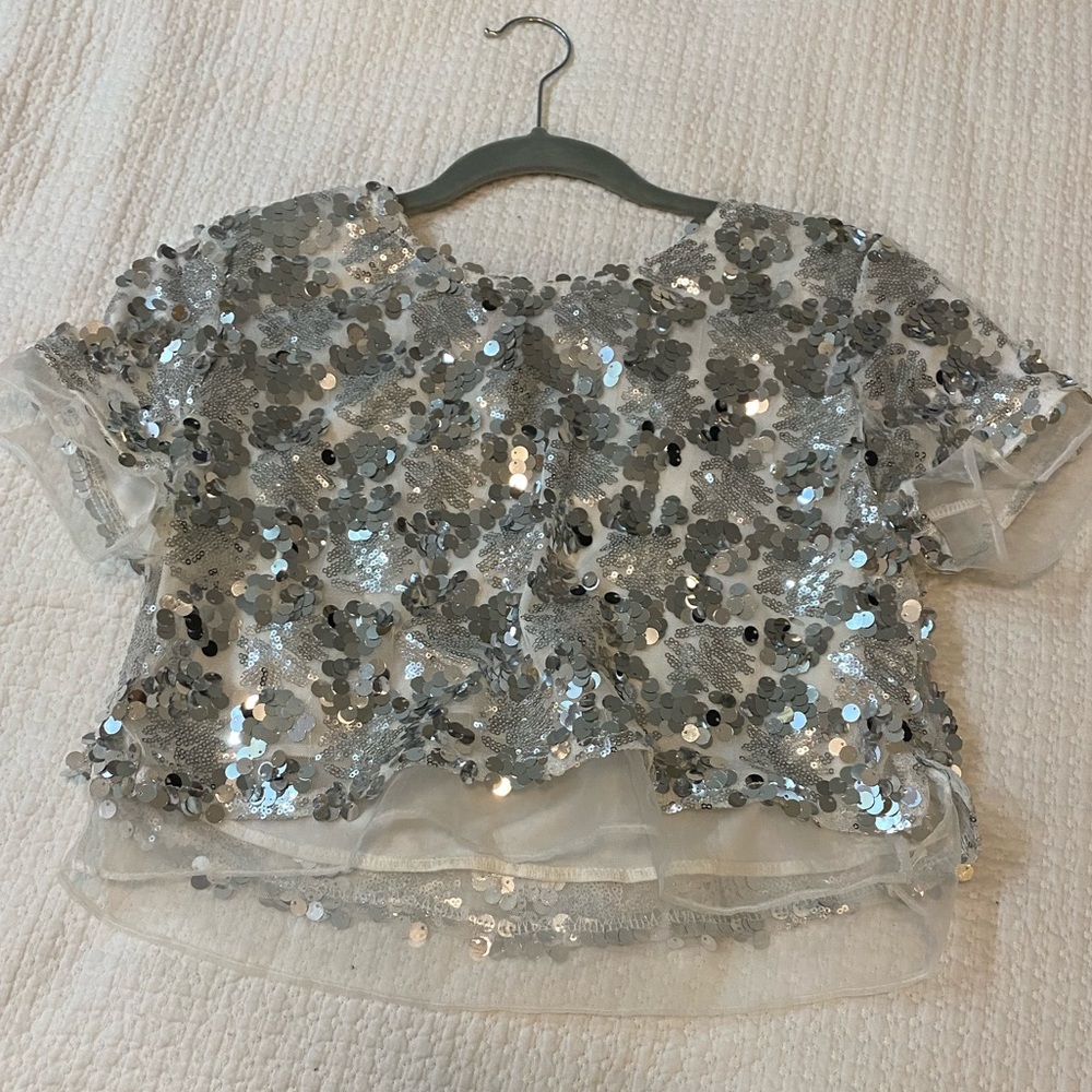 White and Silver 2 piece set